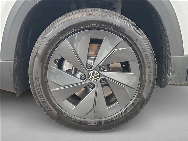 Used 2025 Volkswagen Taos S FWD image 21