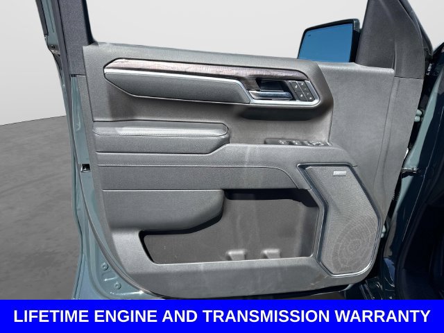 Used 2026 Chevrolet Silverado 1500 LTZ w/ LTZ Convenience Package II AWD/4WD image 19
