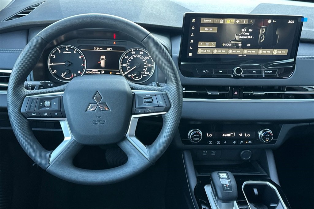 New 2025 Mitsubishi Outlander ES image 15