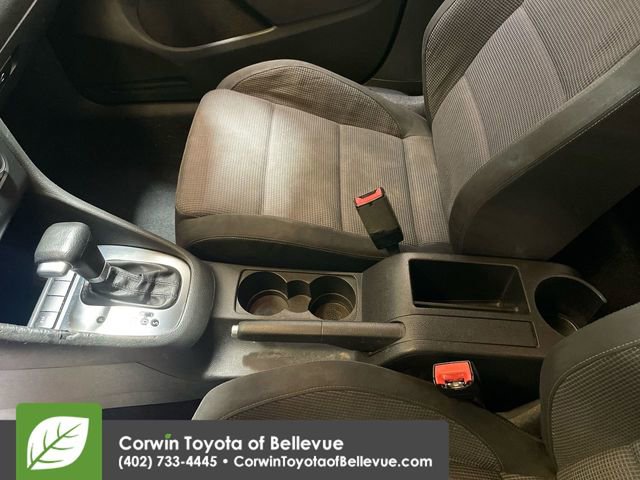 Used 2010 Volkswagen Golf 4-Door image 17