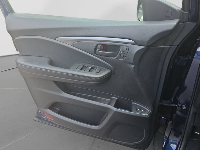 Used 2023 Honda Passport EX-L image 24