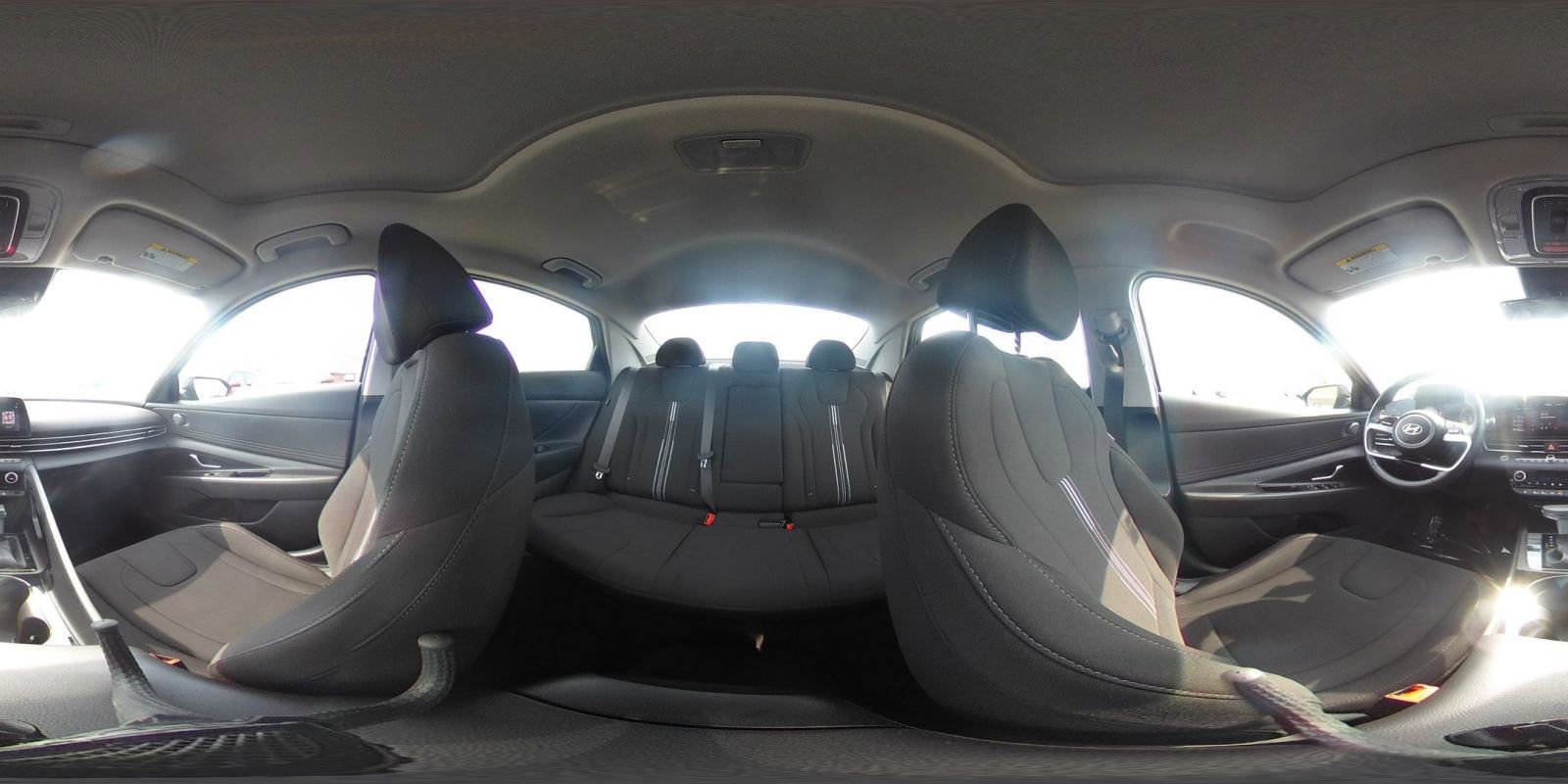 Used 2025 Hyundai Elantra SEL FWD image 45
