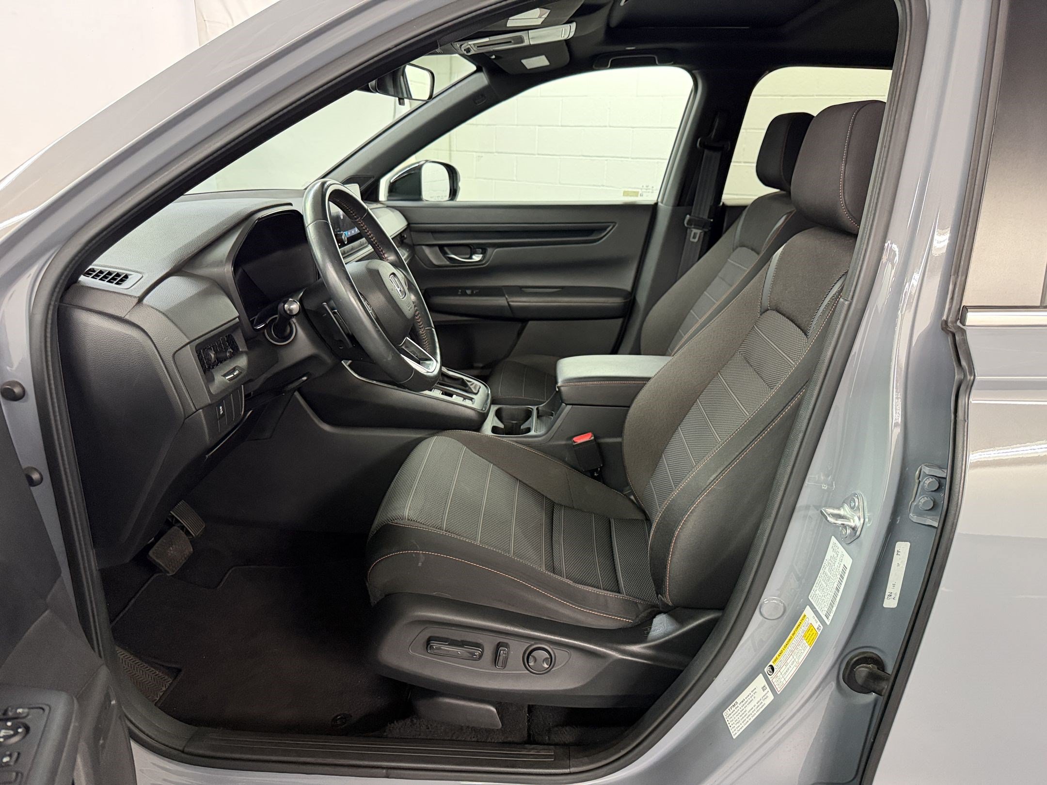 Used 2023 Honda CR-V Sport image 5