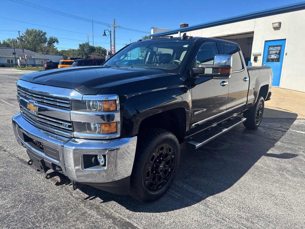 Used 2018 Chevrolet Silverado 2500 LTZ w/ Snow Plow Prep Package AWD/4WD image 15