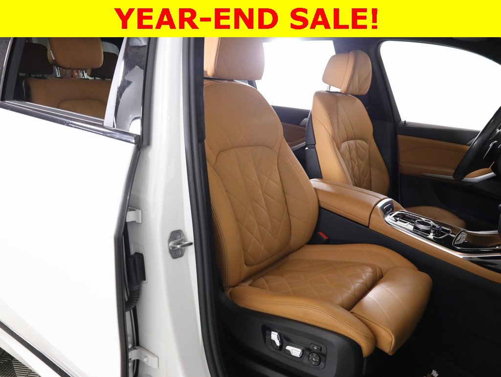 Used 2023 BMW X7 xDrive40i w/ Executive Package image 51