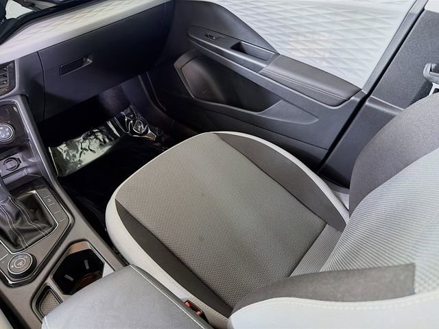 Used 2024 Volkswagen Taos S image 25