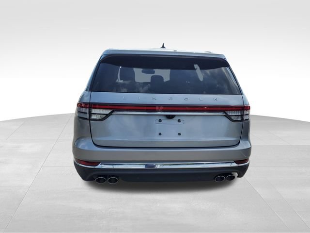 Used 2023 Lincoln Aviator 2WD image 5