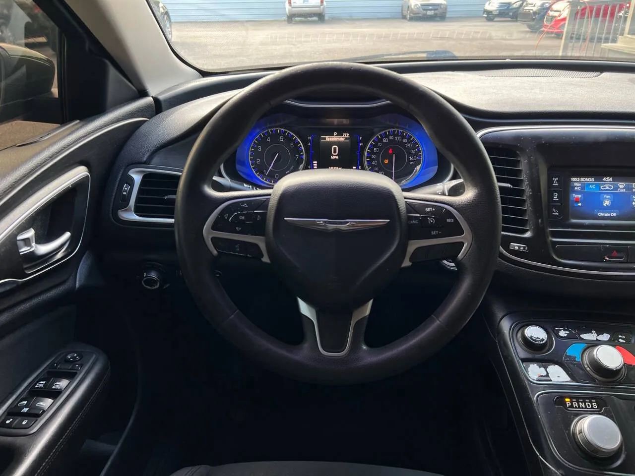 Used 2015 Chrysler 200 Limited image 18