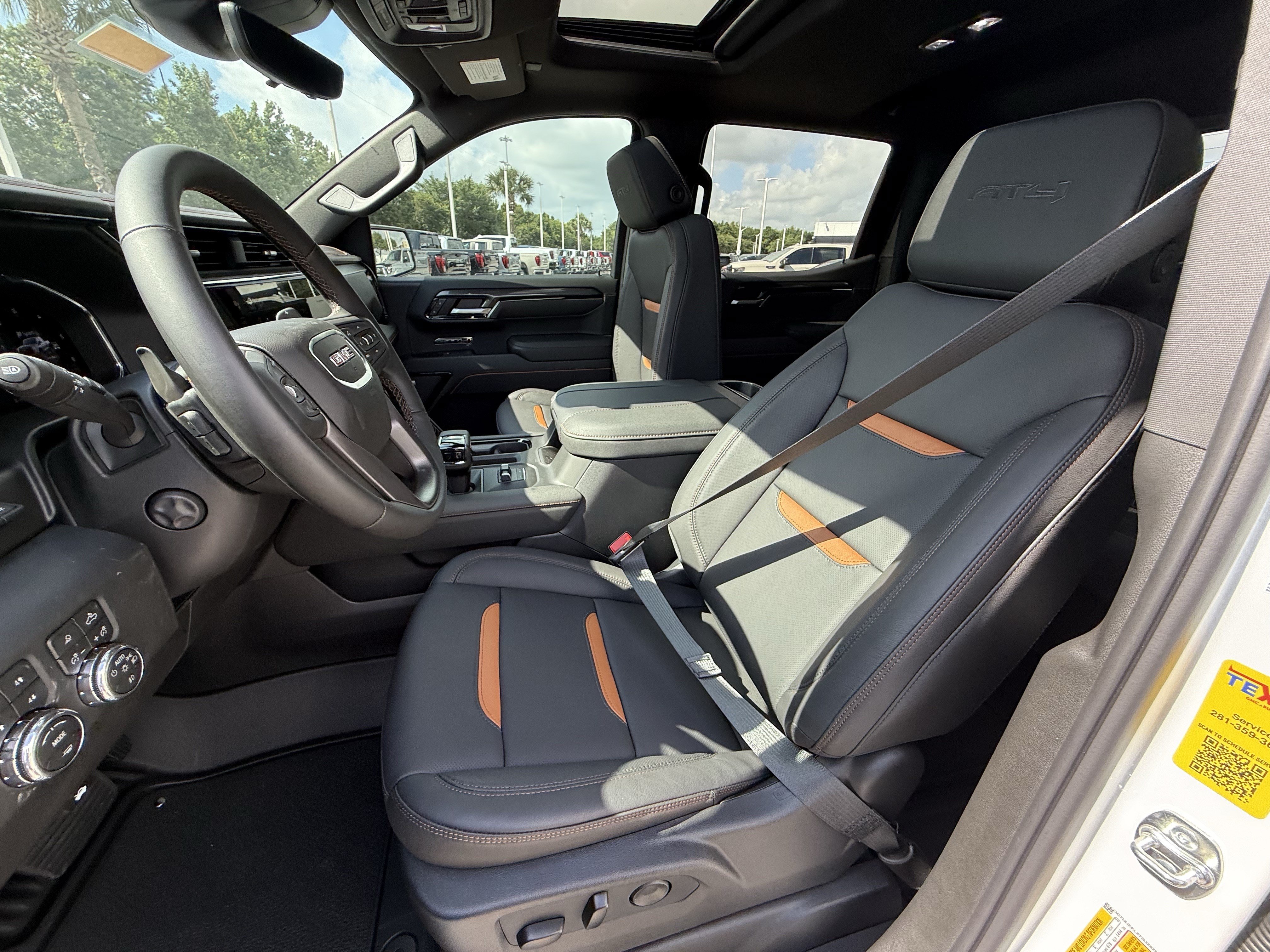 New 2026 GMC Sierra 1500 AT4 w/ AT4 Premium Package AWD/4WD image 17