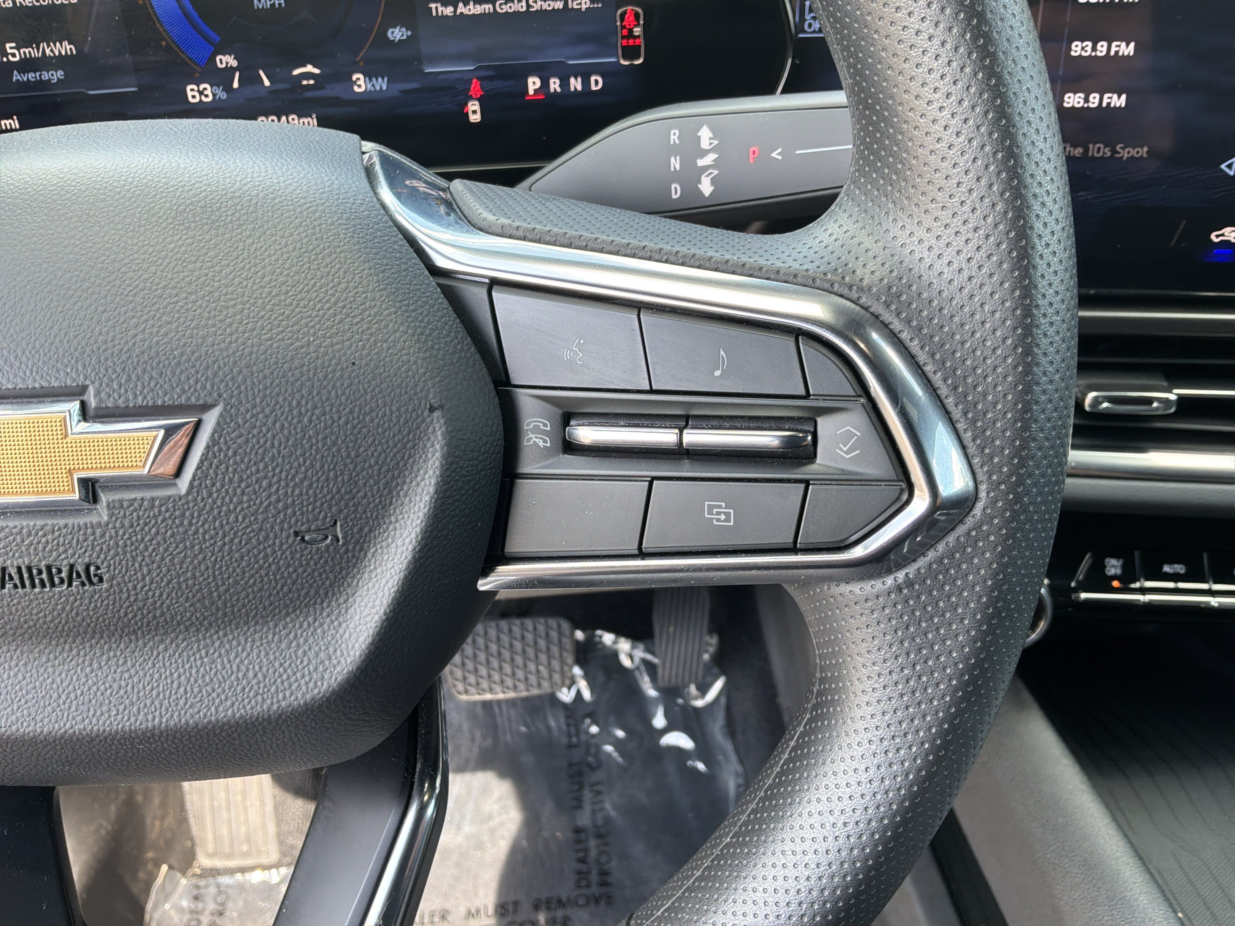 Used 2025 Chevrolet Equinox EV LT FWD image 20