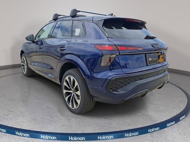 New 2026 Audi Q3 quattro 2.0T AWD/4WD image 2