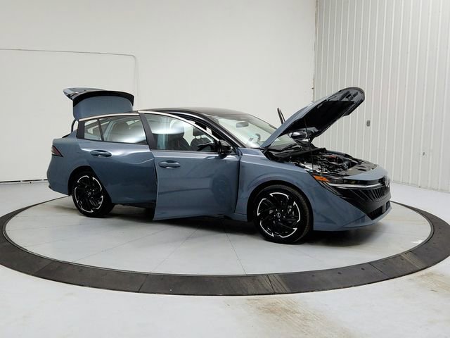 New 2026 Nissan Sentra SR w/ Floor Mat Package image 9