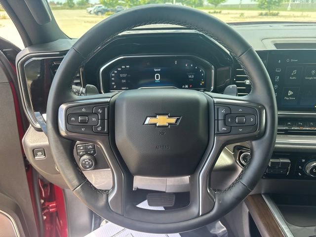 Used 2025 Chevrolet Silverado 1500 High Country AWD/4WD image 4