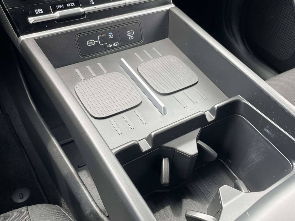Certified 2025 Hyundai Santa Fe SE FWD image 20