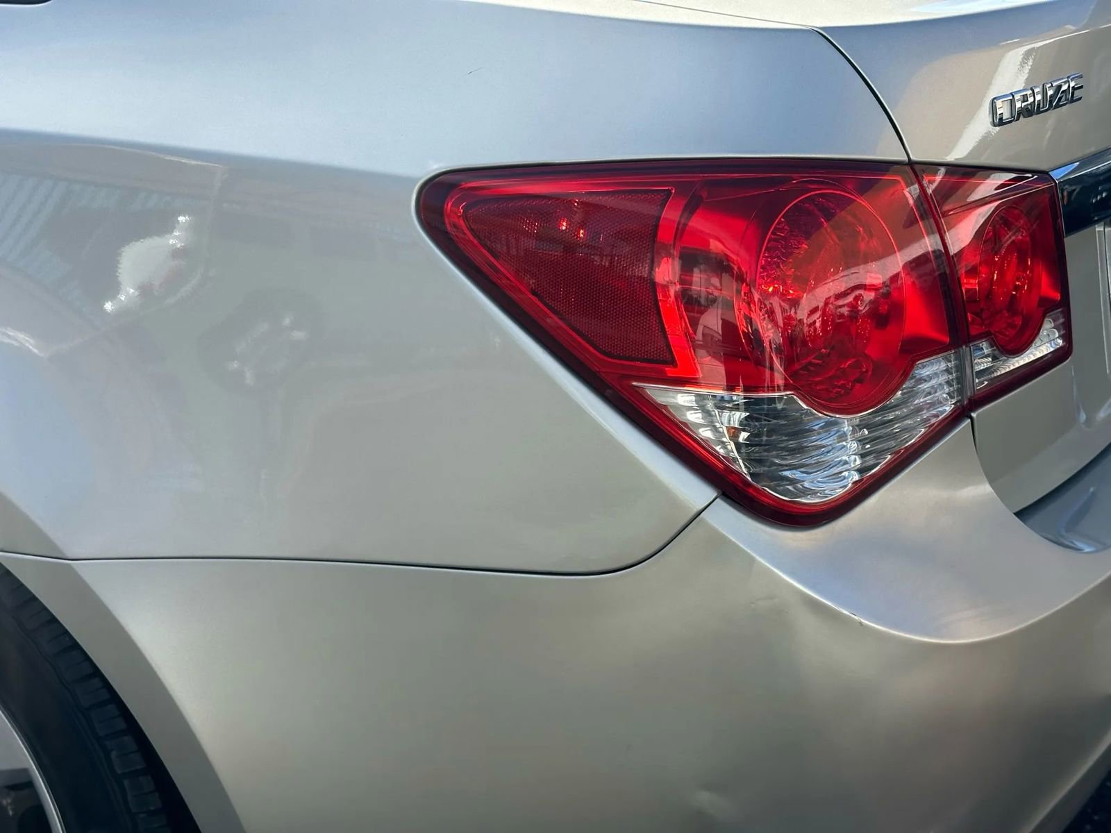 Used 2014 Chevrolet Cruze LS image 27