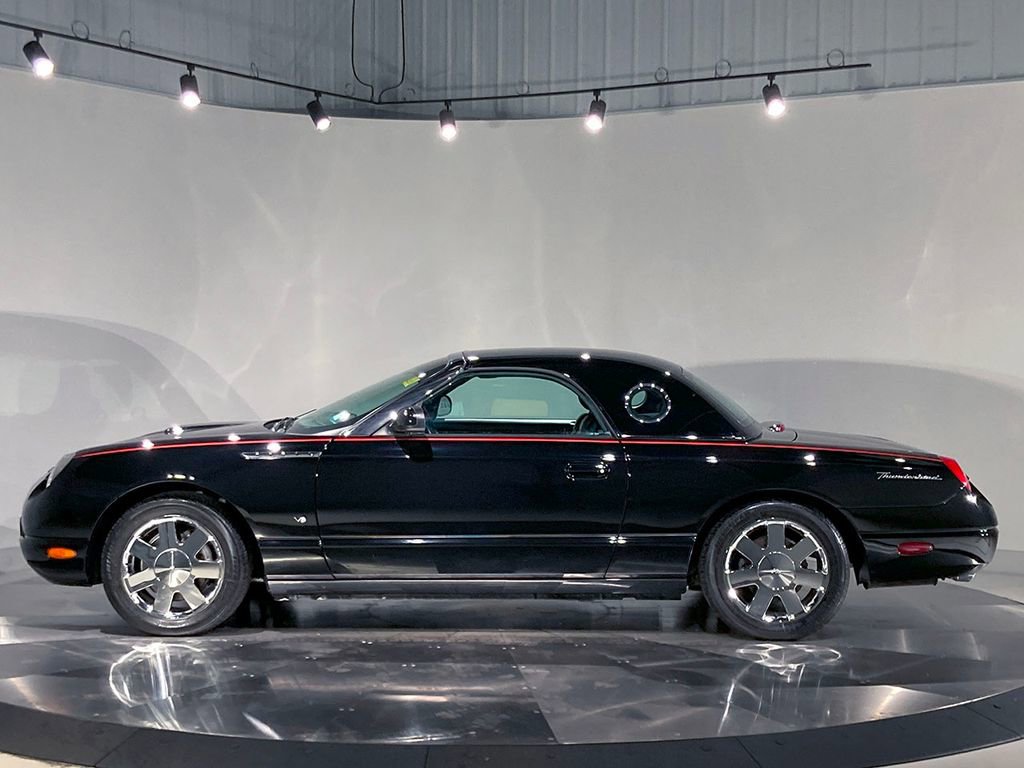 Used 2003 Ford Thunderbird image 8