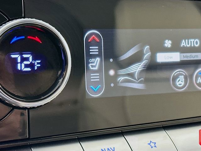 Used 2023 Genesis GV70 2.5T w/ Select Package image 21