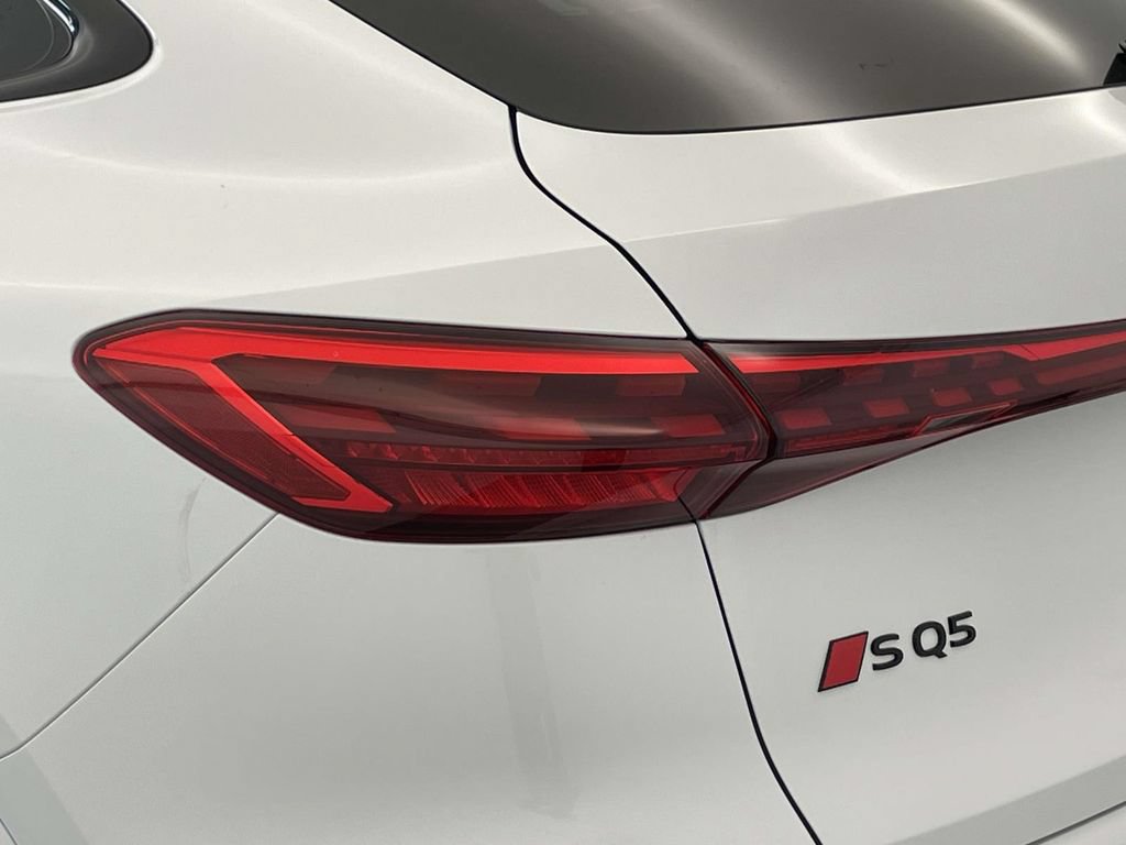 New 2026 Audi SQ5 Premium Plus AWD/4WD image 16