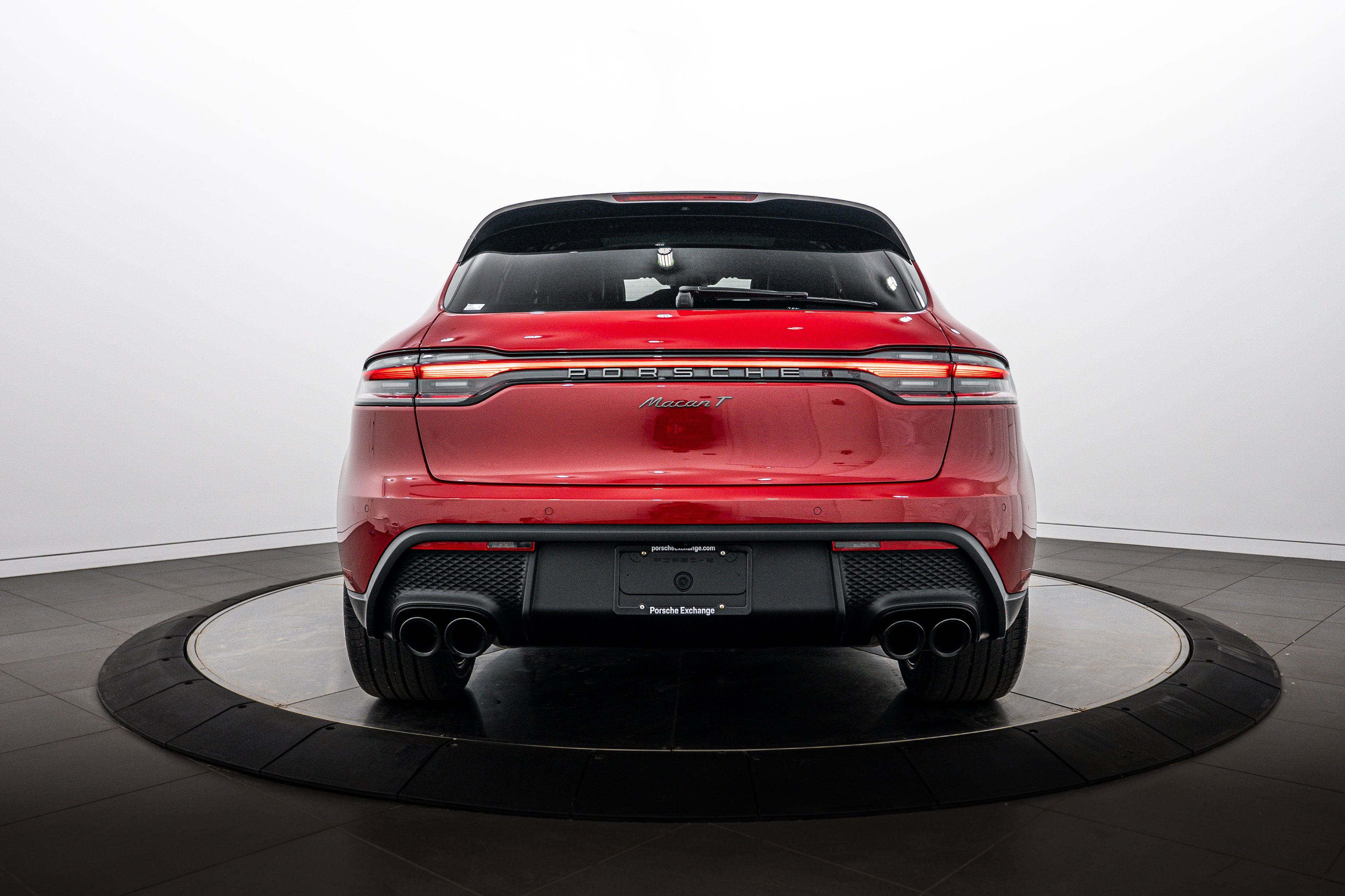 Certified 2026 Porsche Macan Turbo AWD/4WD image 6