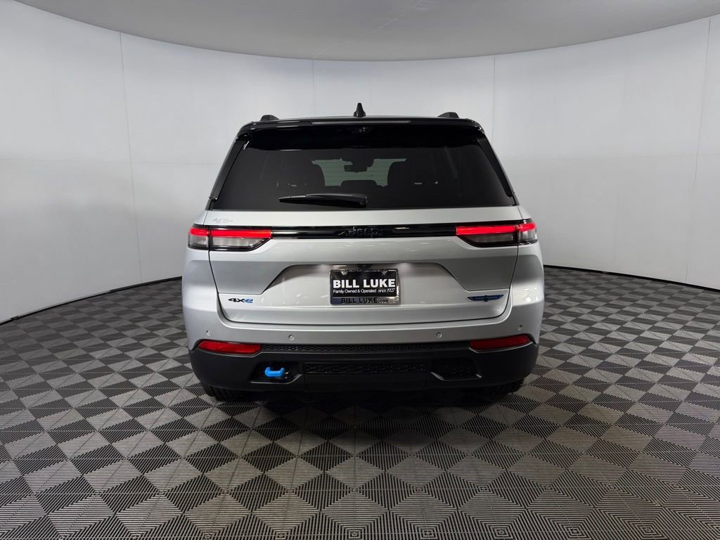 Used 2024 Jeep Grand Cherokee Trailhawk w/ Advanced Protech Group II image 8