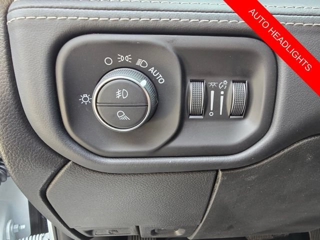 New 2026 RAM 3500 Limited AWD/4WD image 38