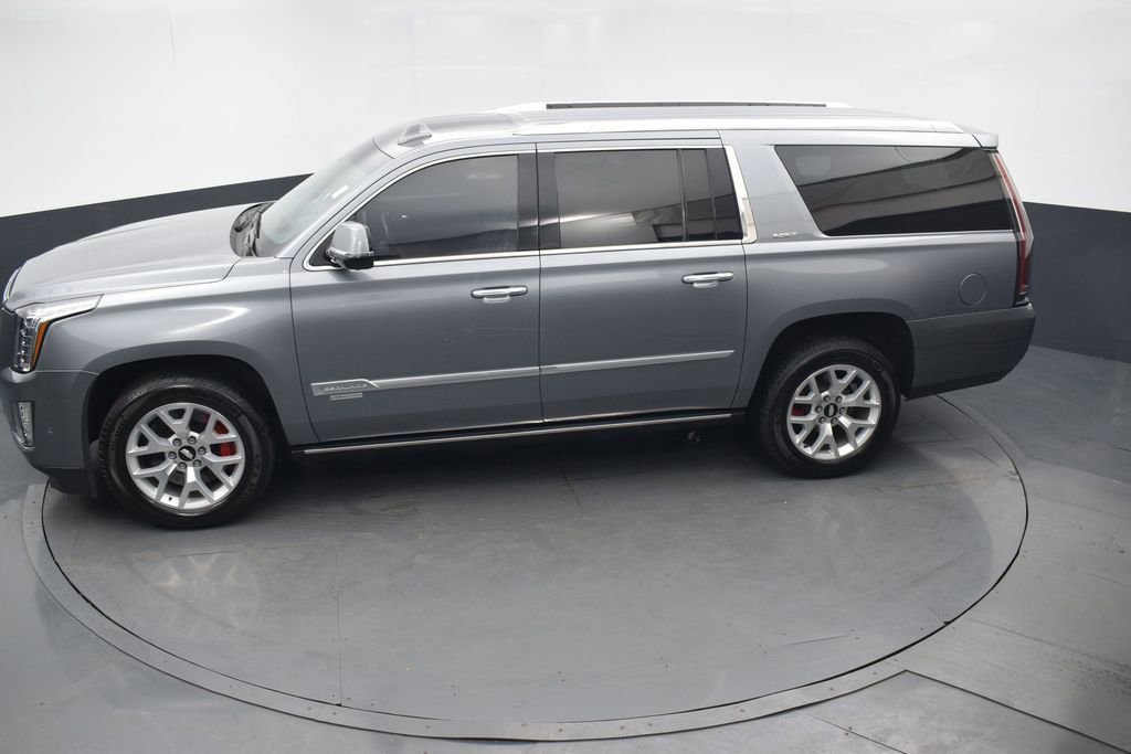 Used 2019 Cadillac Escalade ESV Platinum AWD/4WD image 47