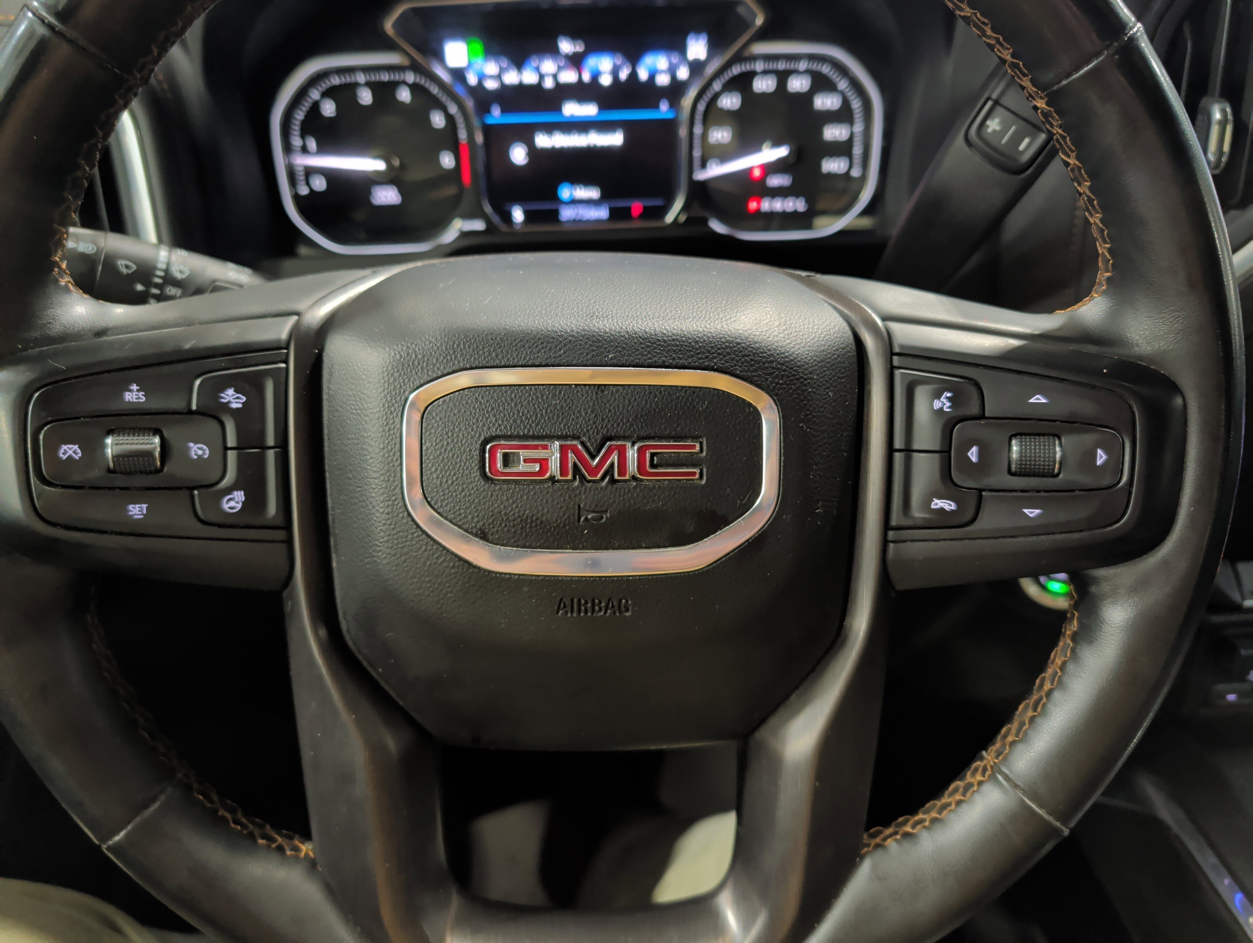 Used 2023 GMC Sierra 2500 AT4 w/ AT4 Premium Plus Package AWD/4WD image 8