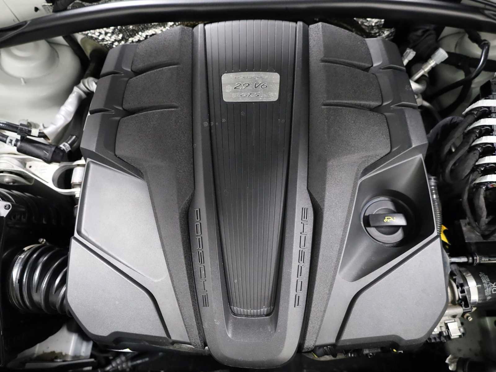 Certified 2023 Porsche Macan GTS AWD/4WD image 41
