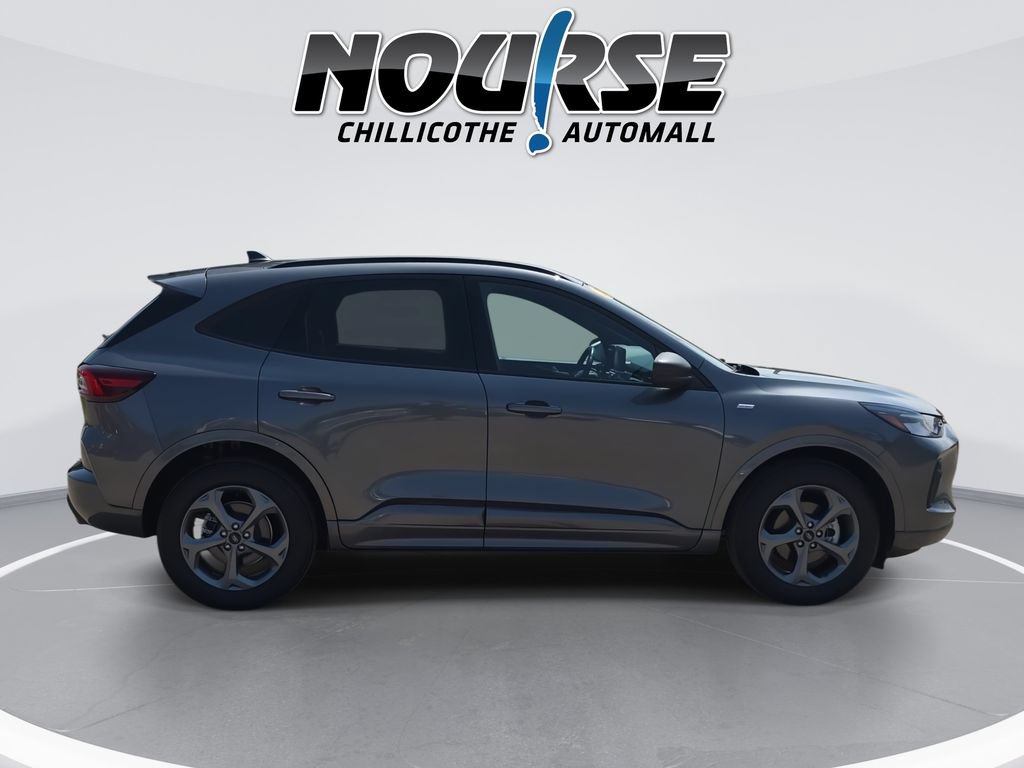 Used 2023 Ford Escape ST-Line AWD/4WD image 9