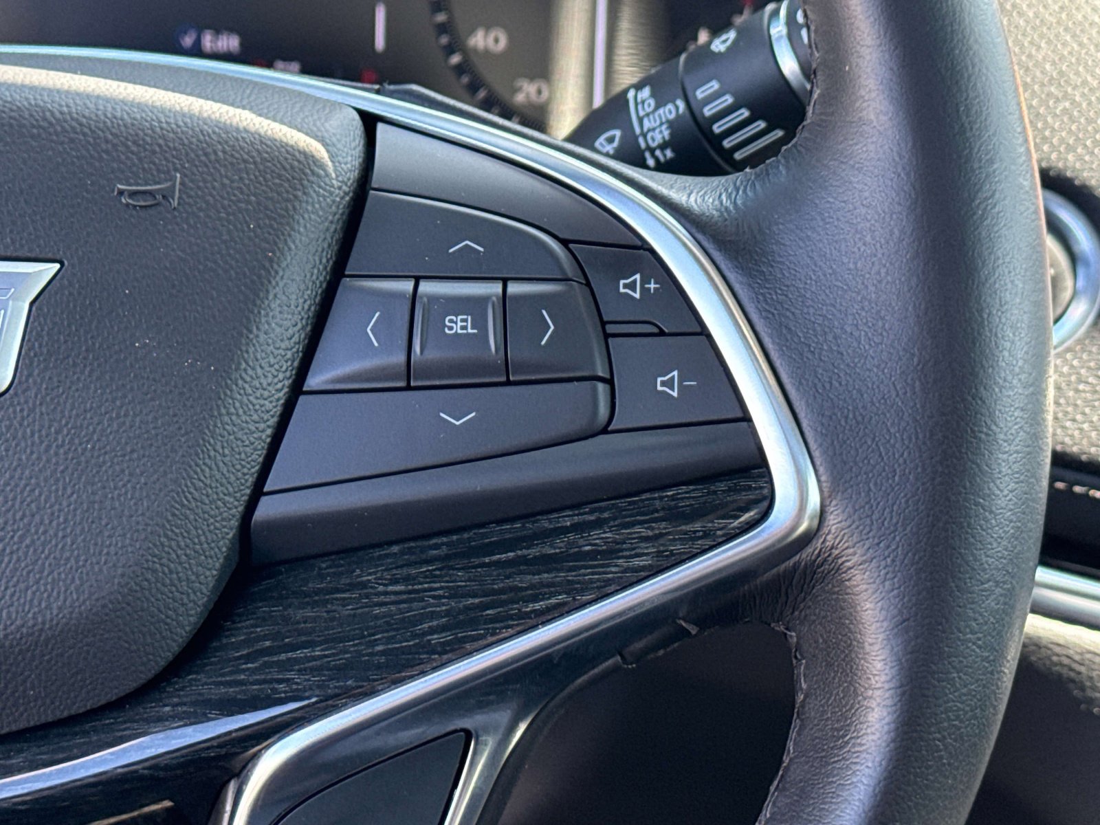 Used 2023 Cadillac XT5 Premium Luxury AWD/4WD image 8
