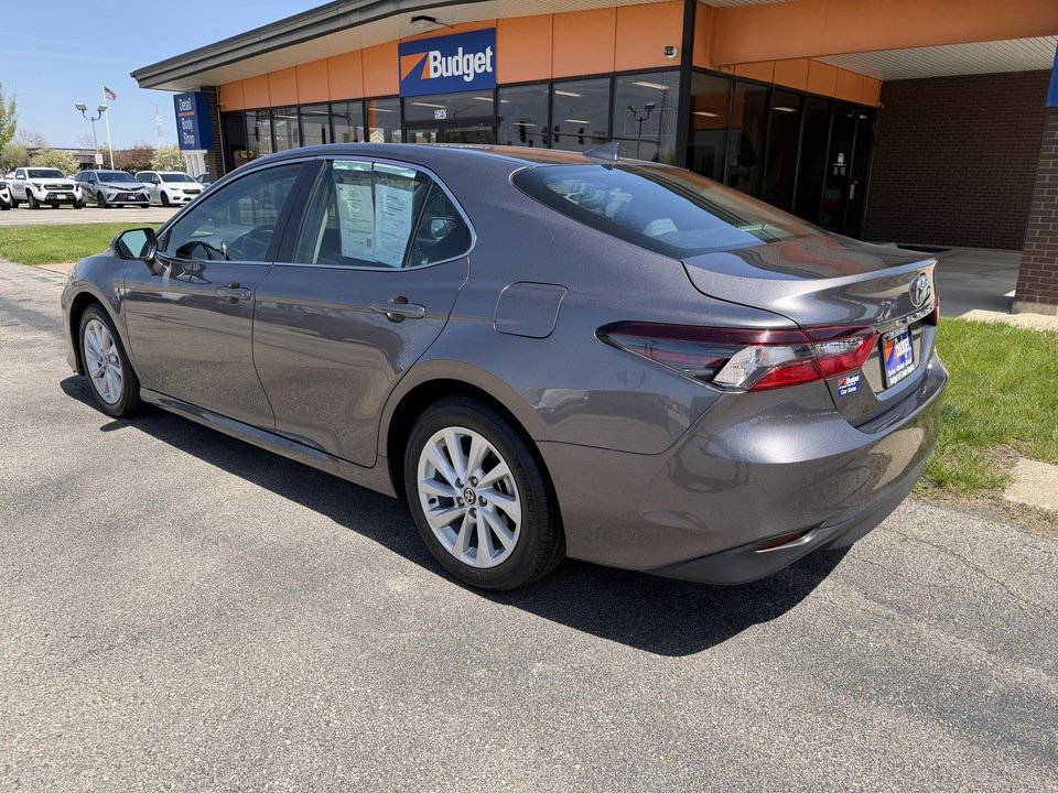 Used 2024 Toyota Camry LE AWD/4WD image 3