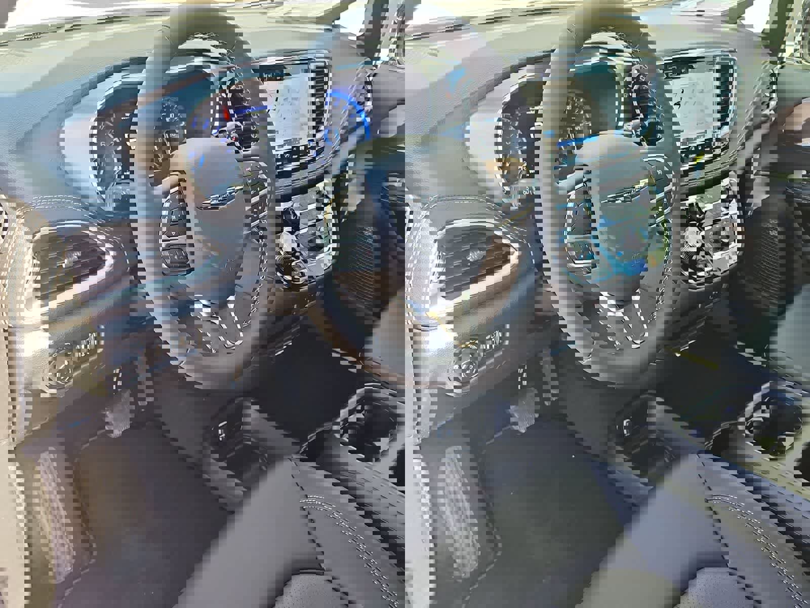 New 2026 Chrysler Pacifica Select image 10