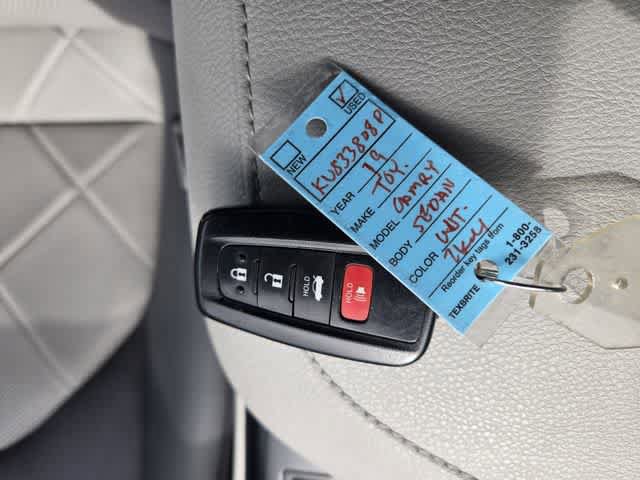Used 2019 Toyota Camry XLE FWD image 19