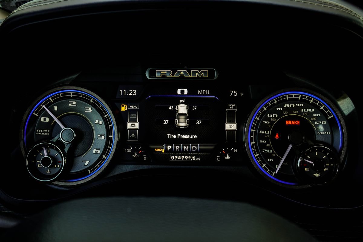 Used 2020 RAM 1500 Limited image 27