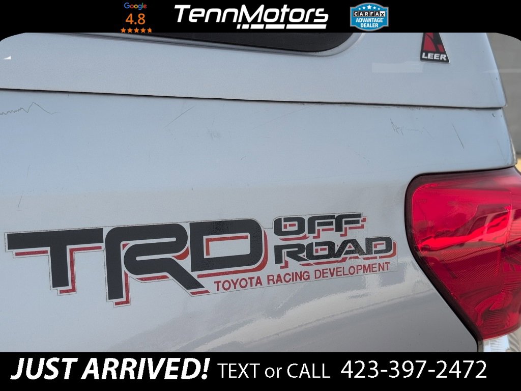 Used 2011 Toyota Tundra 4x4 CrewMax image 9