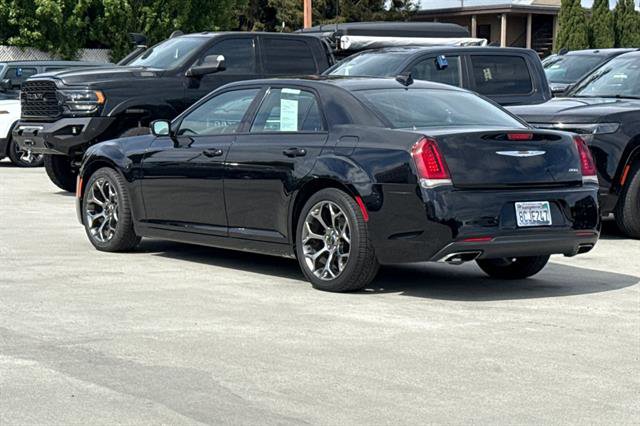 Used 2018 Chrysler 300 S w/ 300S Premium Group 2 image 8