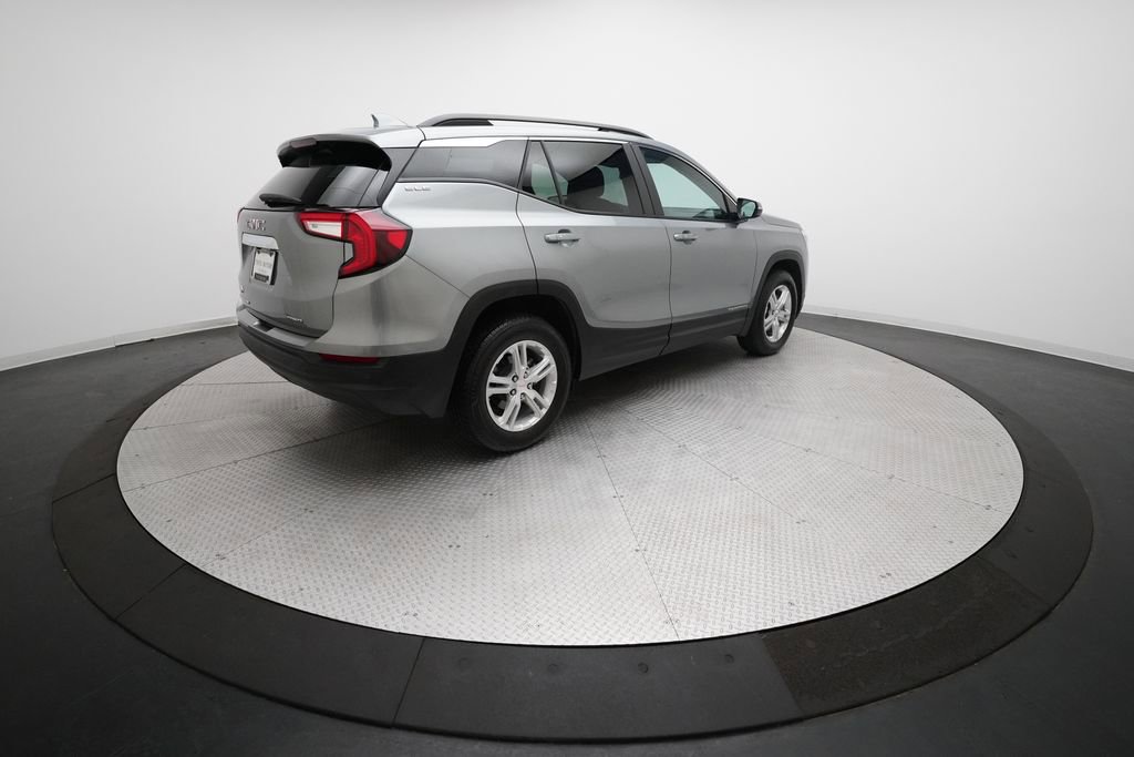 Used 2024 GMC Terrain SLE w/ Driver Convenience Package image 35