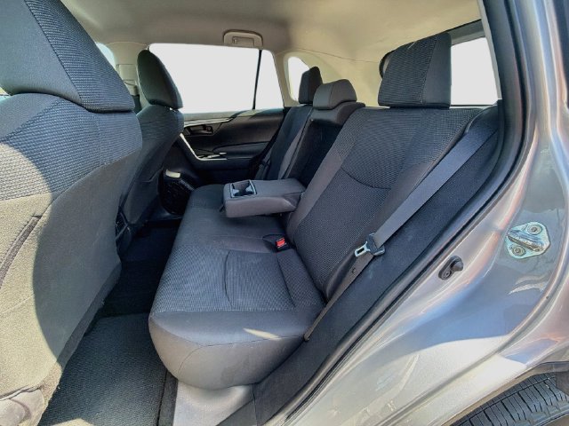 Used 2025 Toyota RAV4 LE AWD/4WD image 24