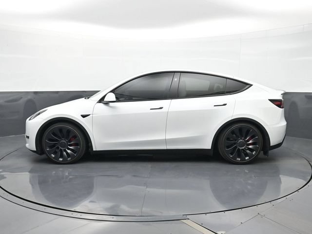 Used 2024 Tesla Model Y Performance AWD/4WD image 2