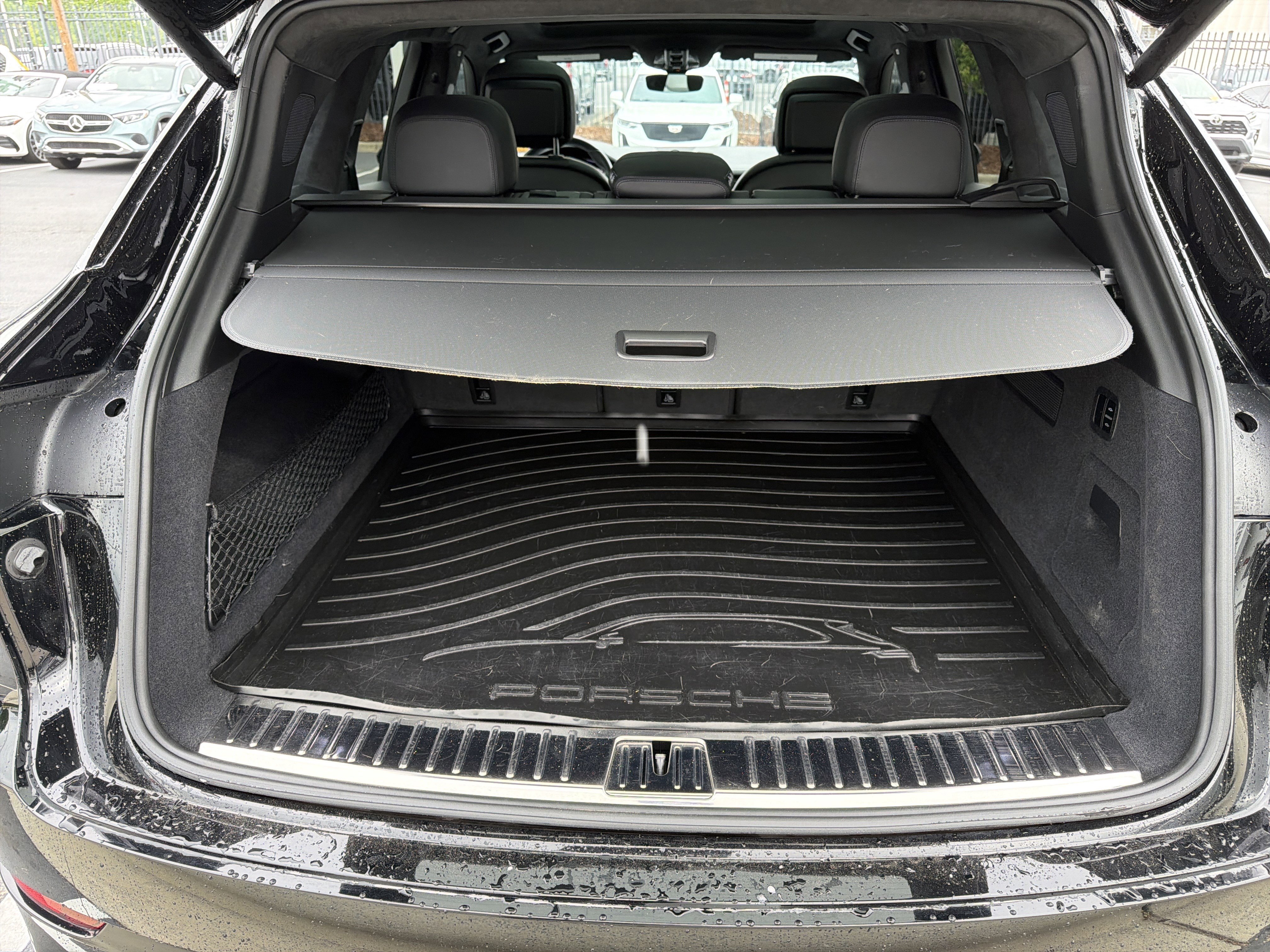 Used 2021 Porsche Cayenne GTS AWD/4WD image 34