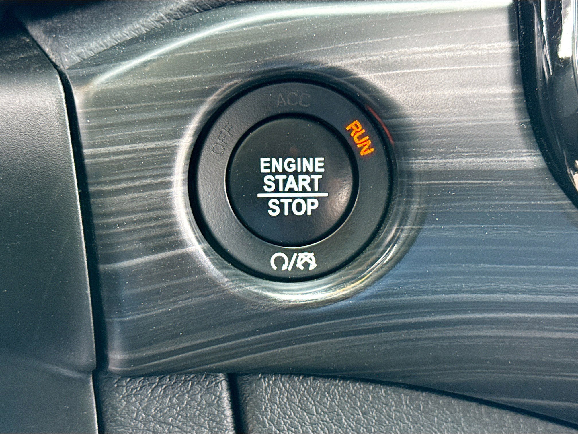 Used 2022 Jeep Grand Cherokee Laredo X AWD/4WD image 9