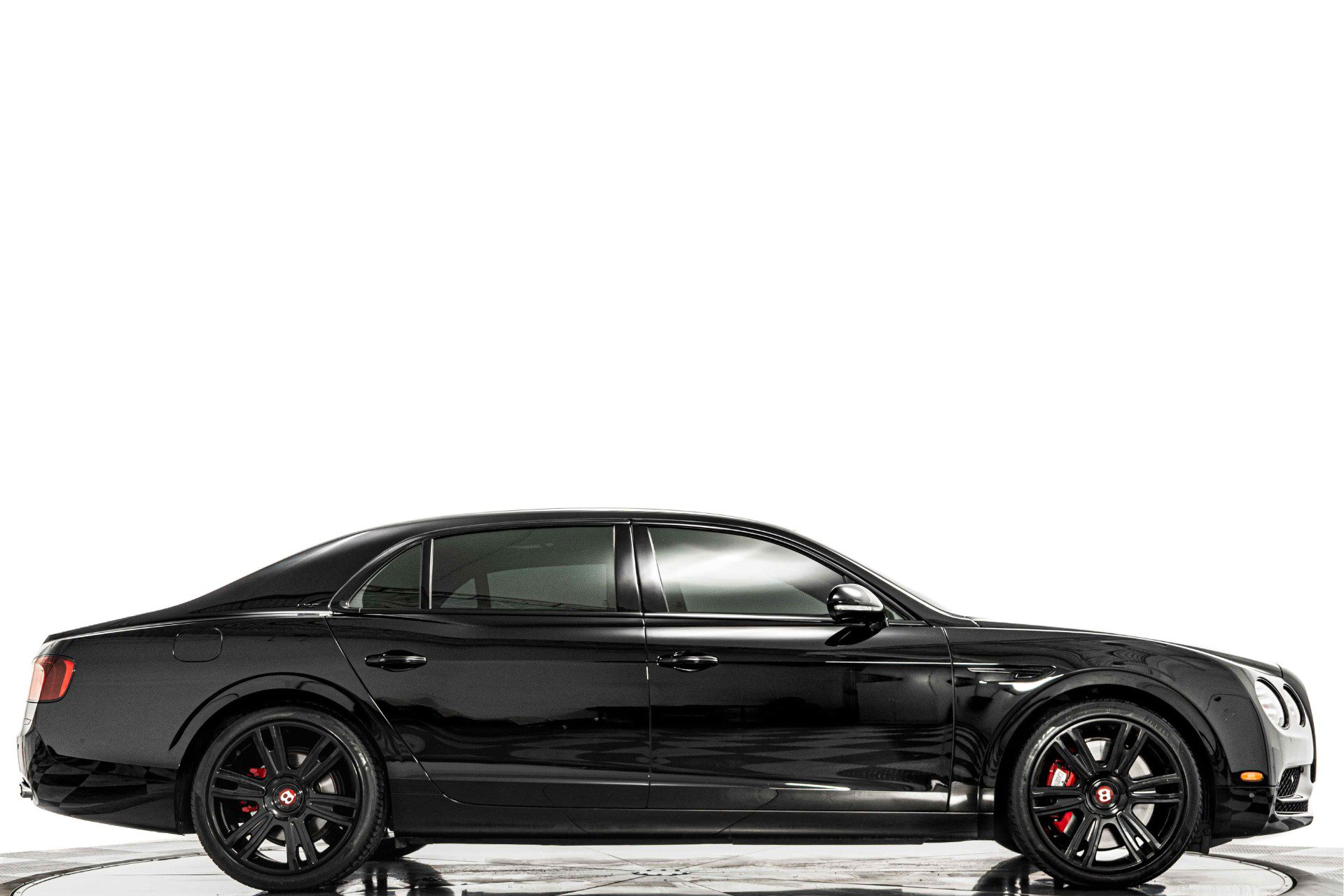 Used 2017 Bentley Flying Spur S V8 AWD/4WD image 2