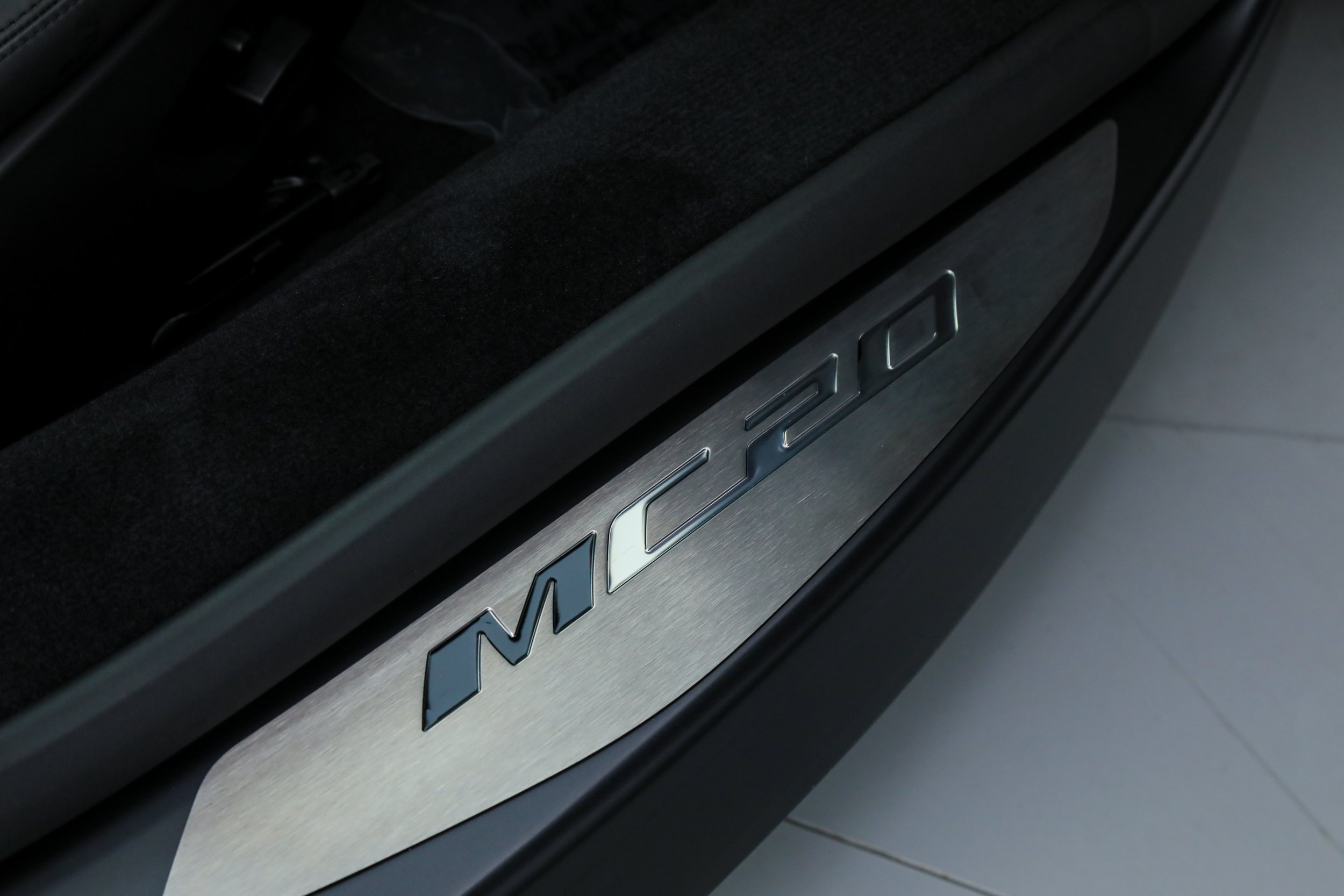 Certified 2022 Maserati MC20 Coupe RWD image 26