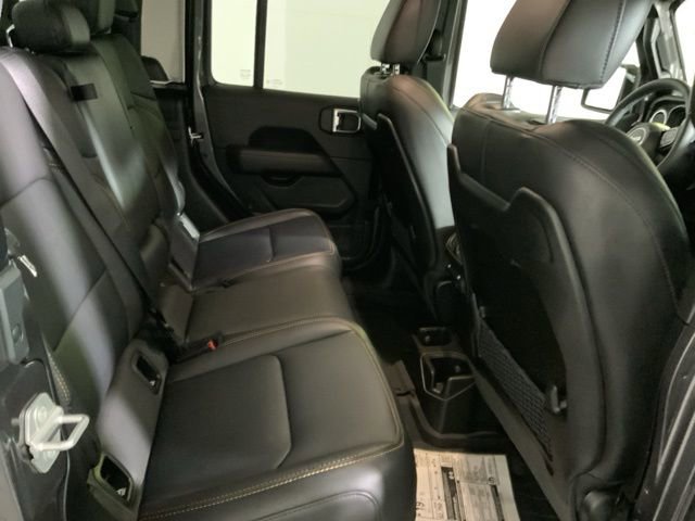 Used 2025 Jeep Gladiator Sport image 36