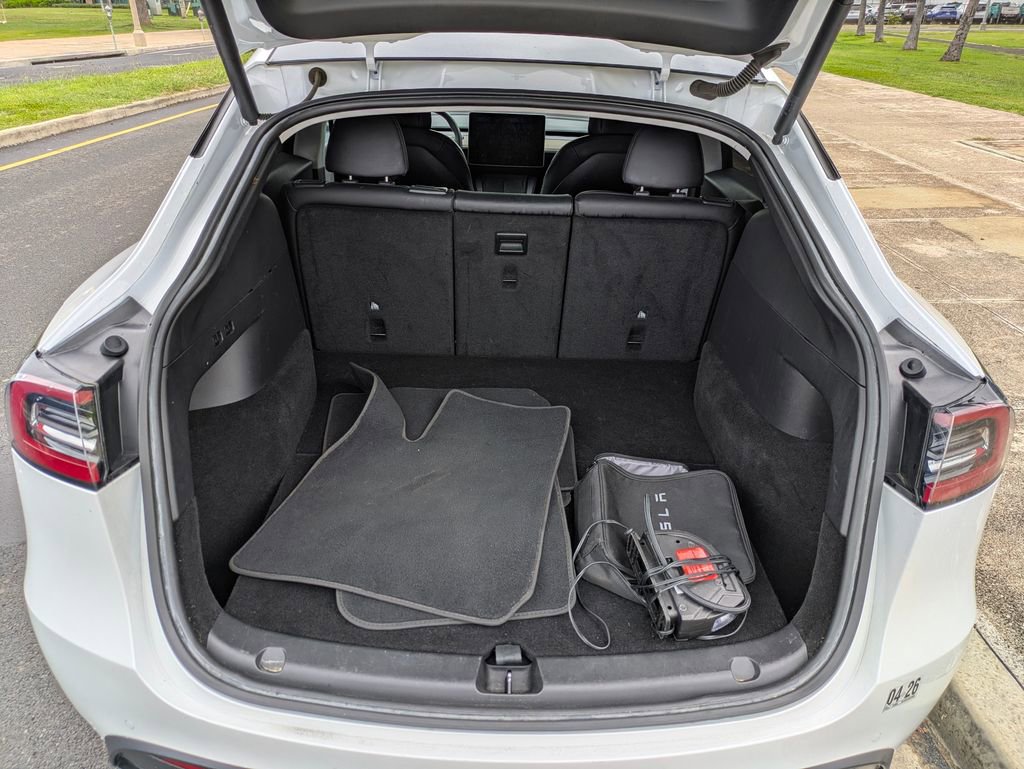 Used 2022 Tesla Model Y Performance image 9