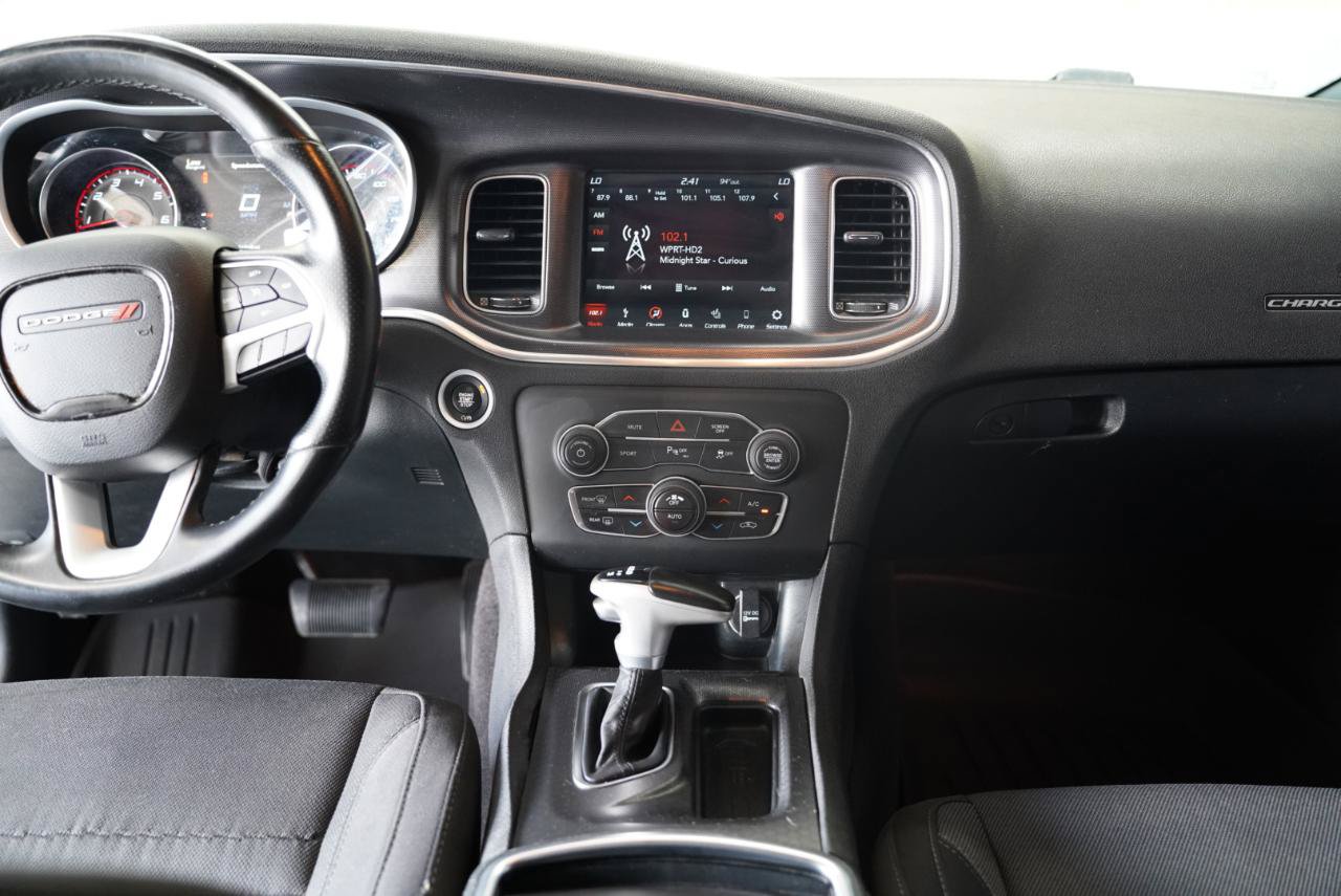 Used 2018 Dodge Charger R/T RWD image 15