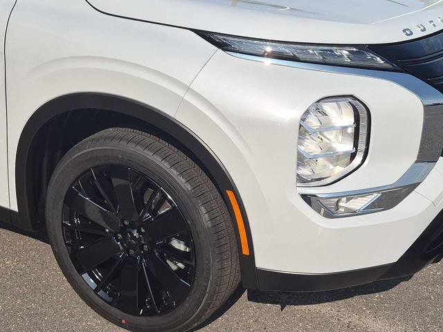 New 2026 Mitsubishi Outlander LE FWD image 9