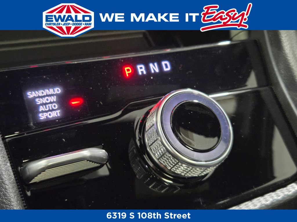 New 2025 Jeep Grand Cherokee Limited image 8