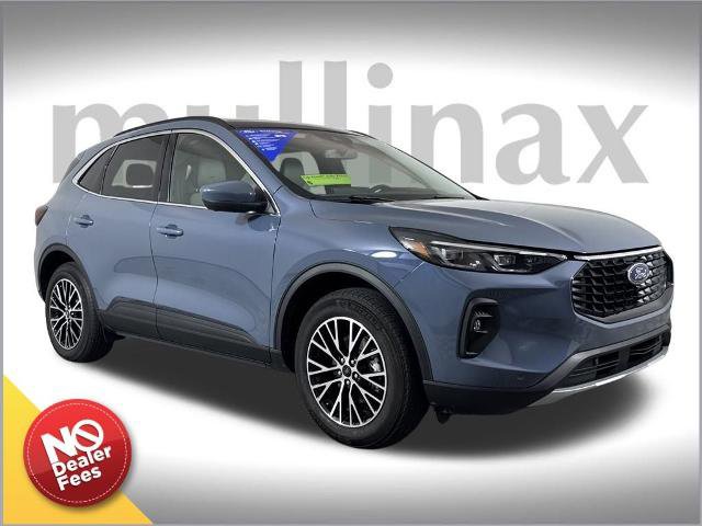 Certified 2025 Ford Escape SE w/ PHEV Premium Package image 1