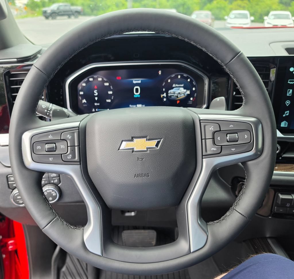 New 2026 Chevrolet Silverado 1500 LT w/ Z71 Off-Road Package AWD/4WD image 11